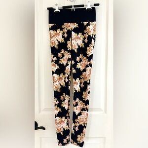 NWOT-cute Booty lounge leggings-XS